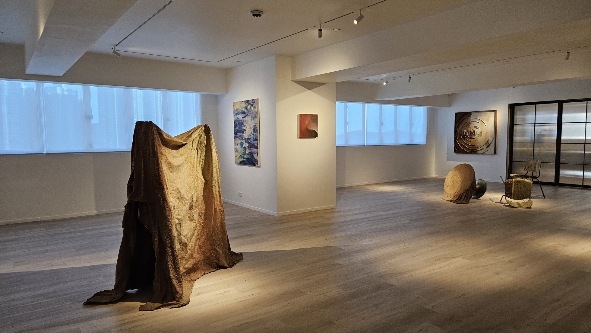 The remains of our days - installation