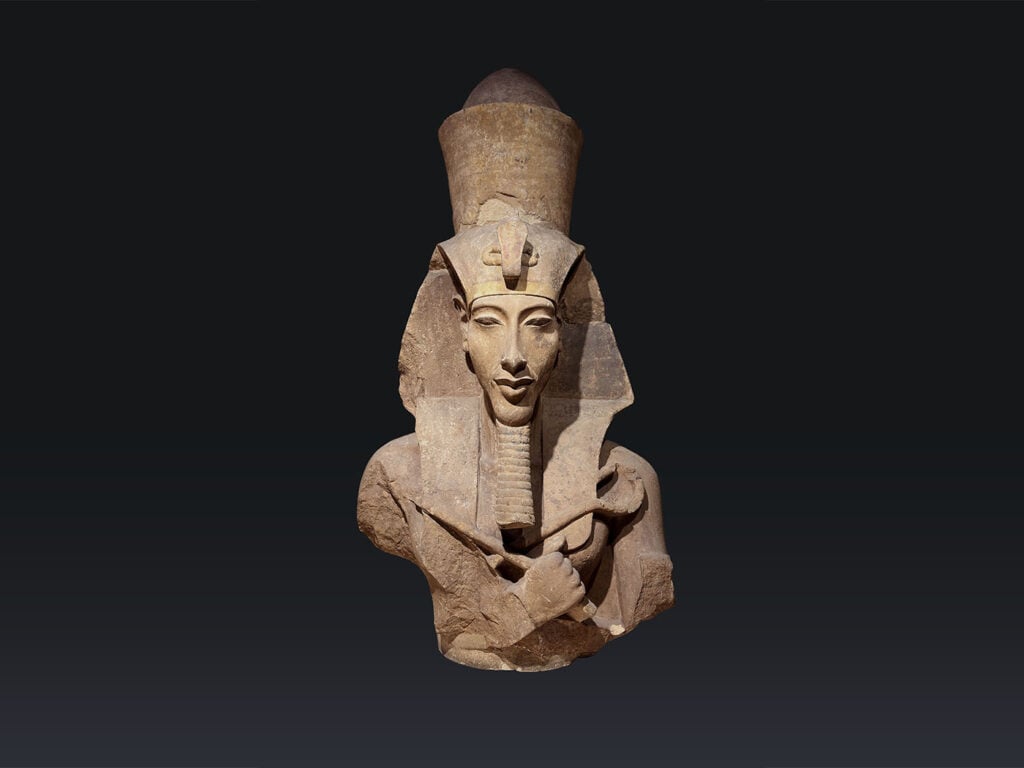 Colossal statue of Akhenaten