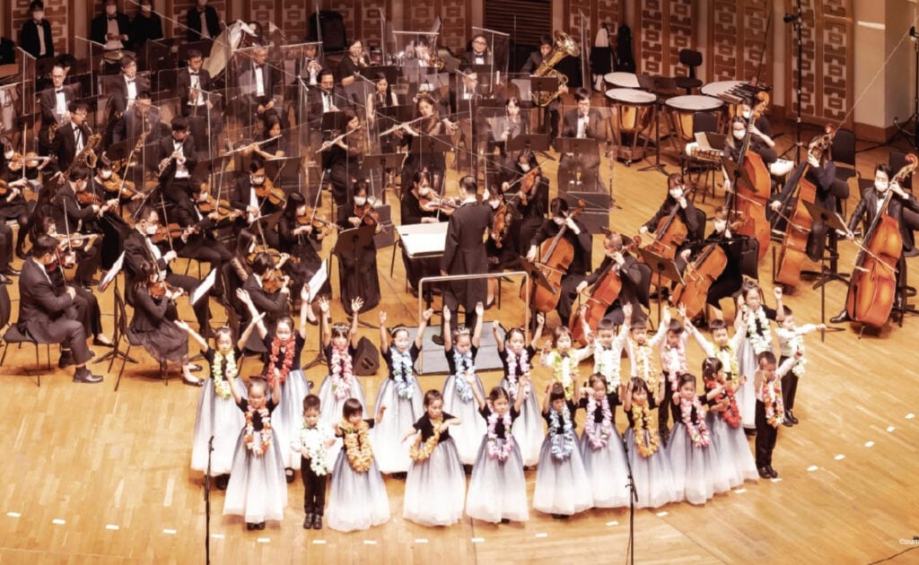 Heart weeping - I'm your umbrella.